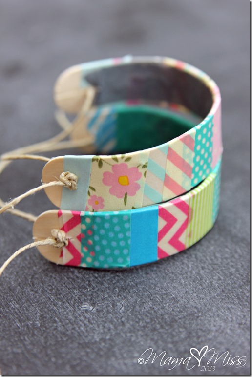 Making Cute Bracelets and Wands with Duct Tape - Make and Takes